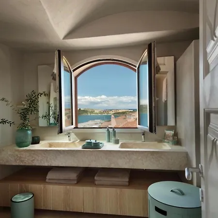 公寓 Luxury Waterfront Penthouse In