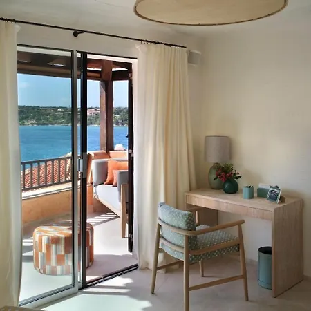 公寓 Luxury Waterfront Penthouse In *